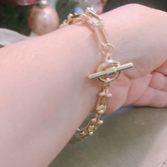 New beautiful and fashion bracelet - Picture 3 of 3